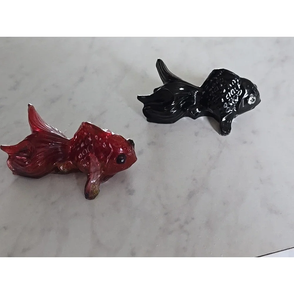 2‎ Resin Handmade Goldfish Black Red Decoration Gift. 612